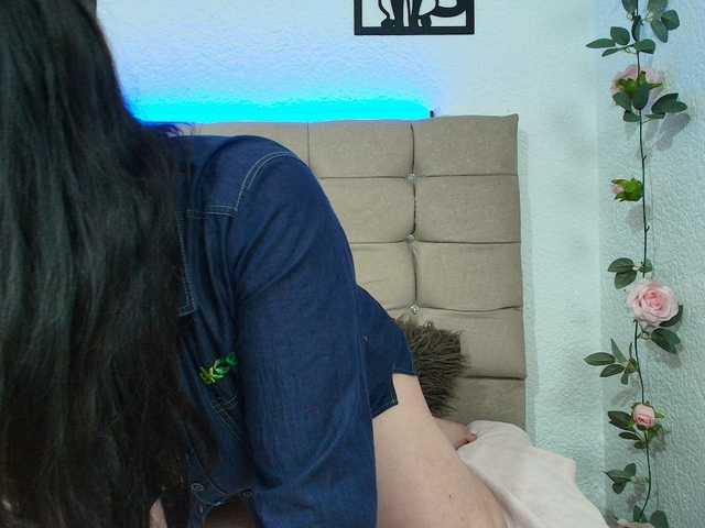 katherine-blair live cam on BongaCams