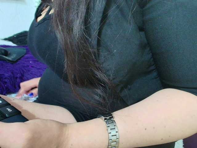 katherine-blair live webcam show