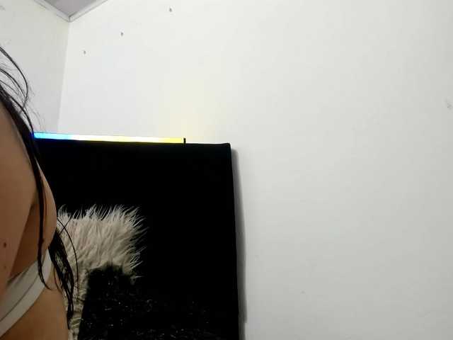 katherine-blair live cam on BongaCams