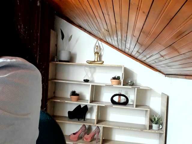katherine-blair live cam on BongaCams