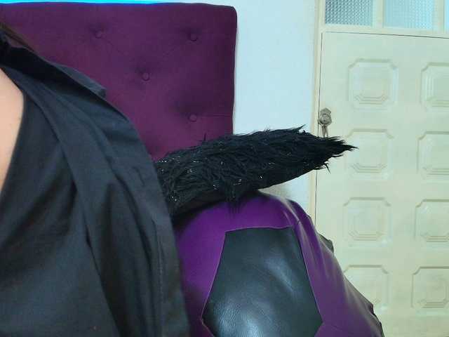 katherine-blair live webcam show
