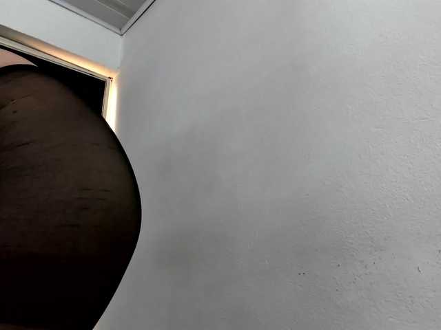 katherine-blair live cam on BongaCams