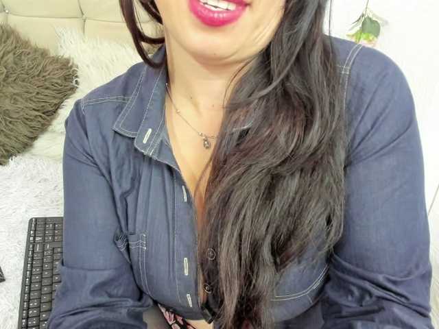 katherine-blair's BongaCams show and profile