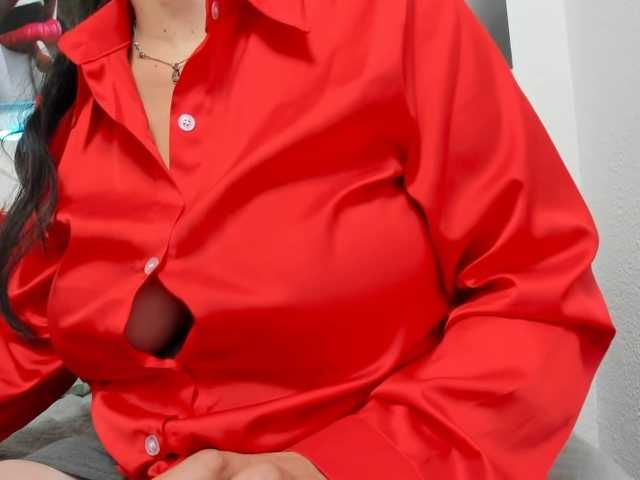 katherine-blair live cam on BongaCams