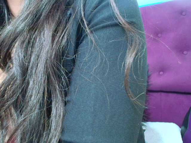 katherine-blair live cam on BongaCams