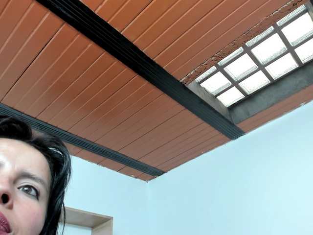 katherine-blair live cam on BongaCams