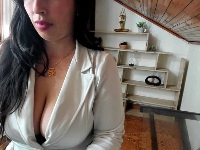 katherine-blair live sex show
