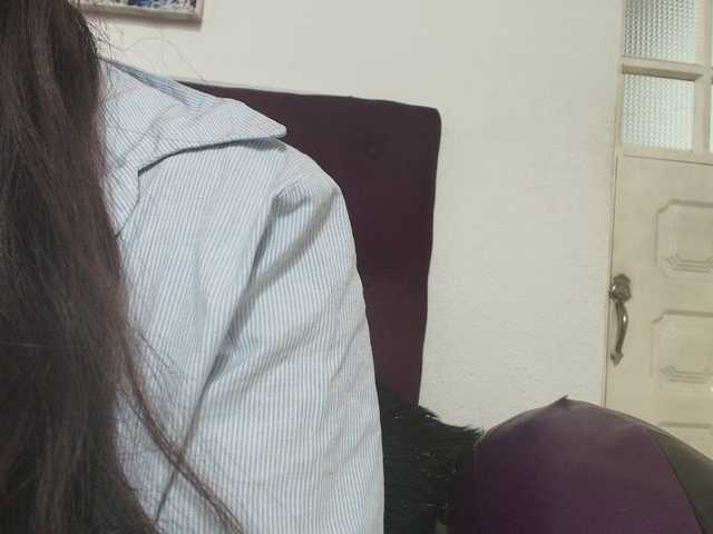 katherine-blair live cam preview