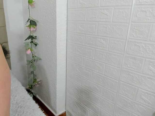 katherine-blair's BongaCams show and profile