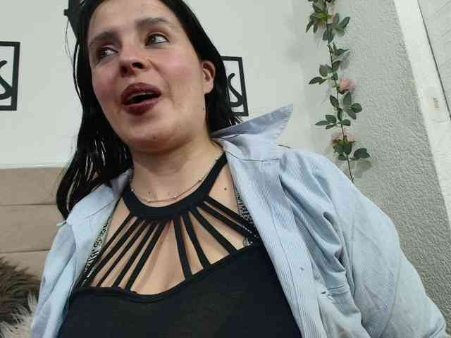 katherine-blair webcam