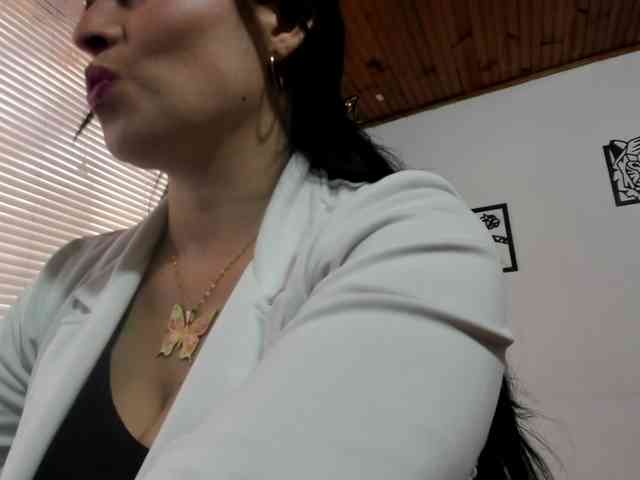 katherine-blair webcam