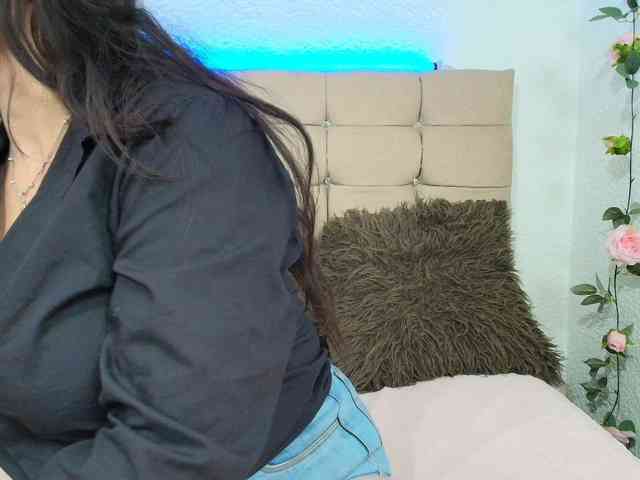 katherine-blair webcam