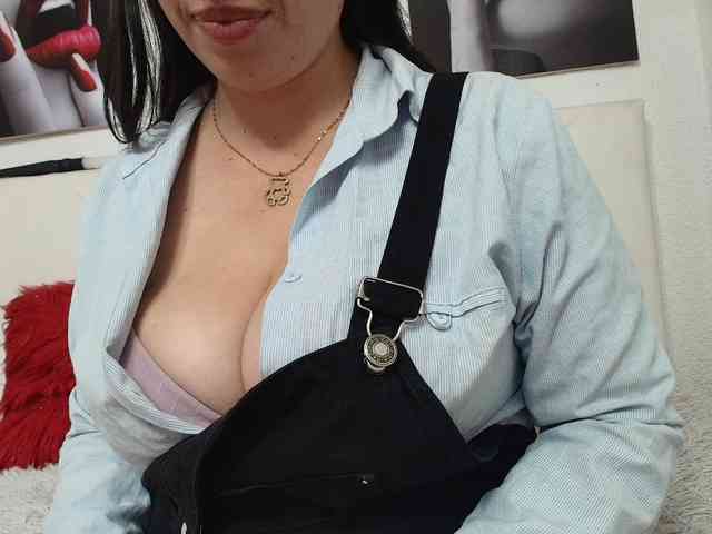 katherine-blair webcam
