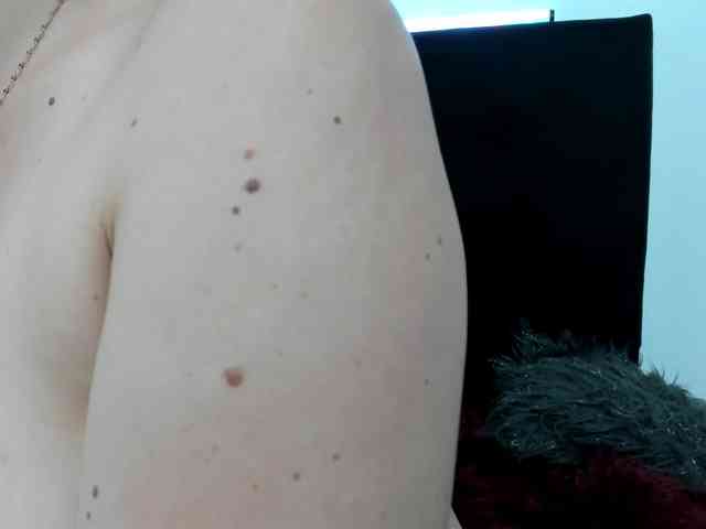 katherine-blair webcam