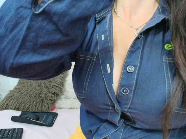 katherine-blair webcam