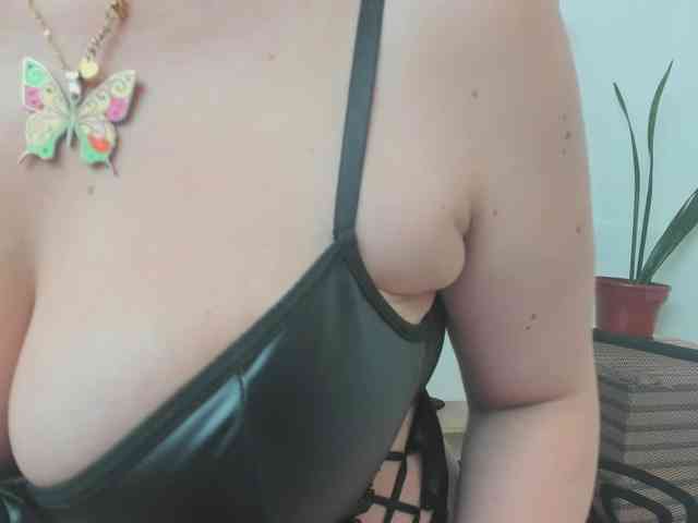 katherine-blair webcam