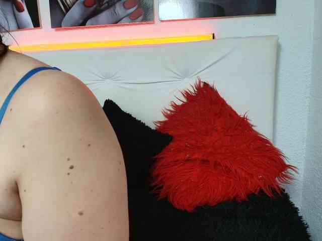 katherine-blair webcam