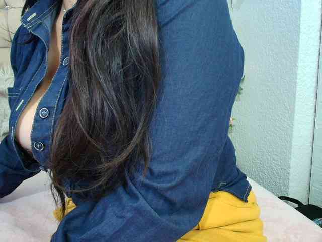 katherine-blair webcam