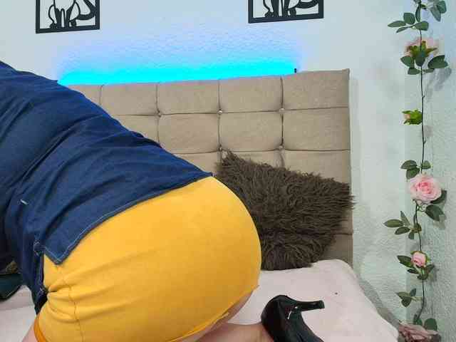 katherine-blair webcam