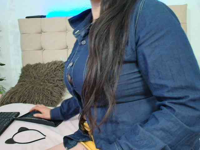 katherine-blair webcam