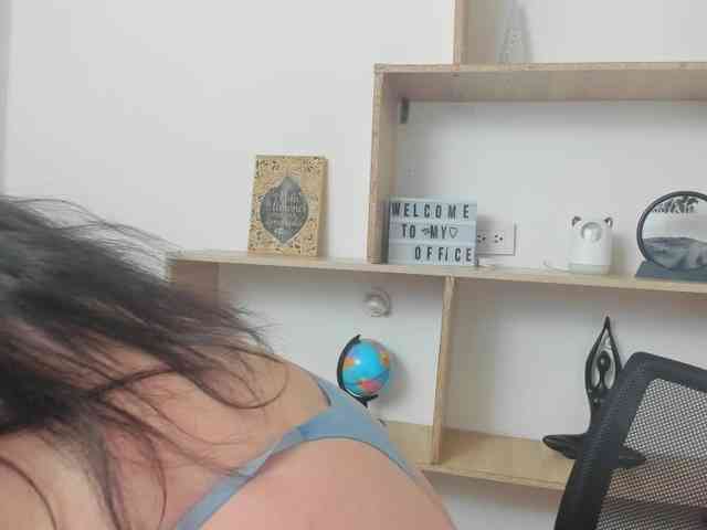 katherine-blair webcam