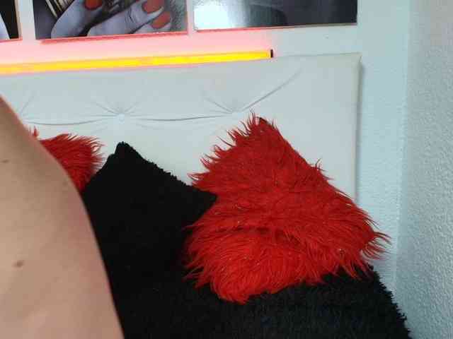 katherine-blair webcam