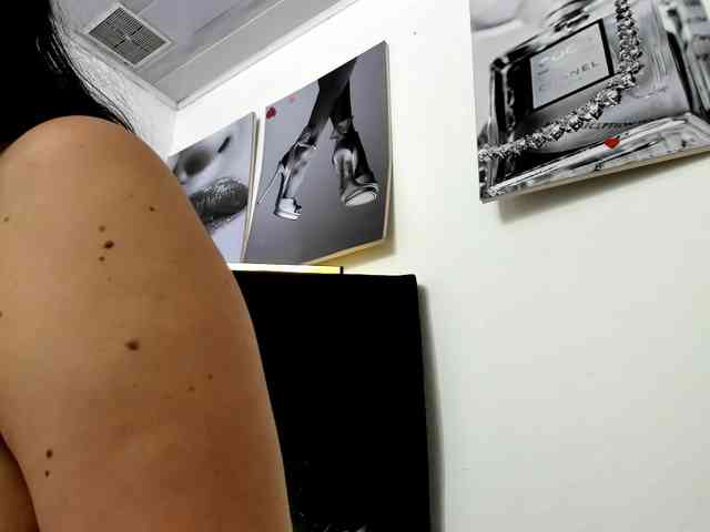 katherine-blair webcam