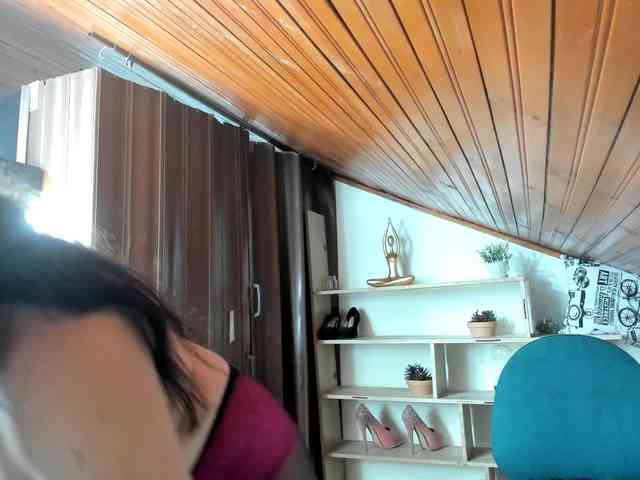 katherine-blair webcam
