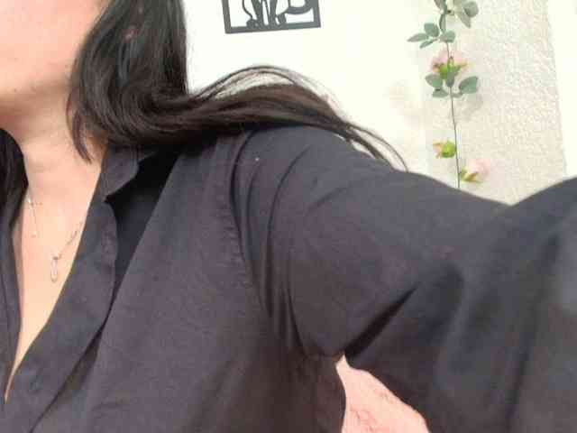 katherine-blair webcam