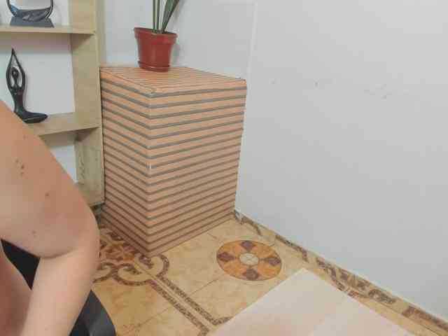 katherine-blair webcam