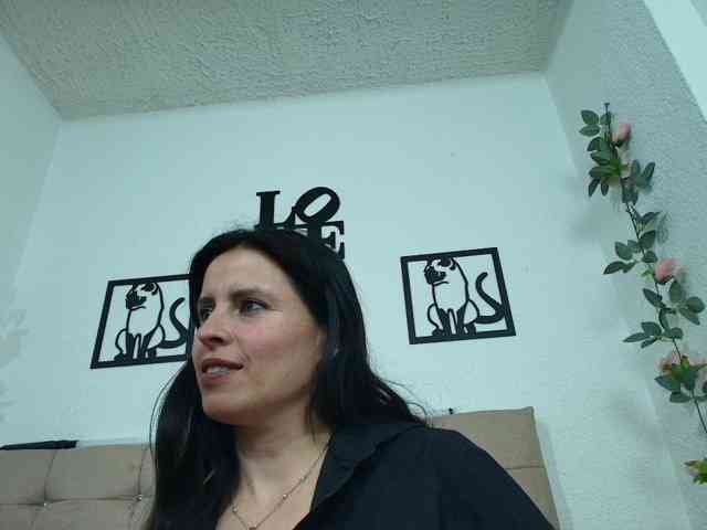katherine-blair webcam