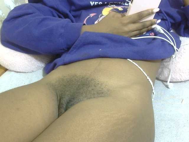 Cuteavril live webcam show