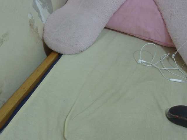 Cuteavril live cam preview