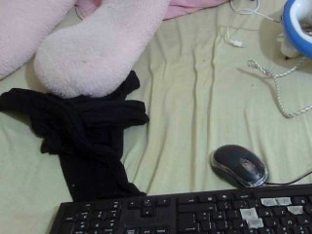 Cuteavril live cam on BongaCams