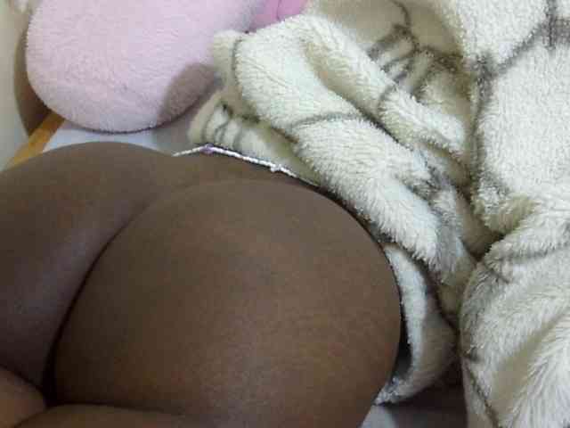 Cuteavril webcam