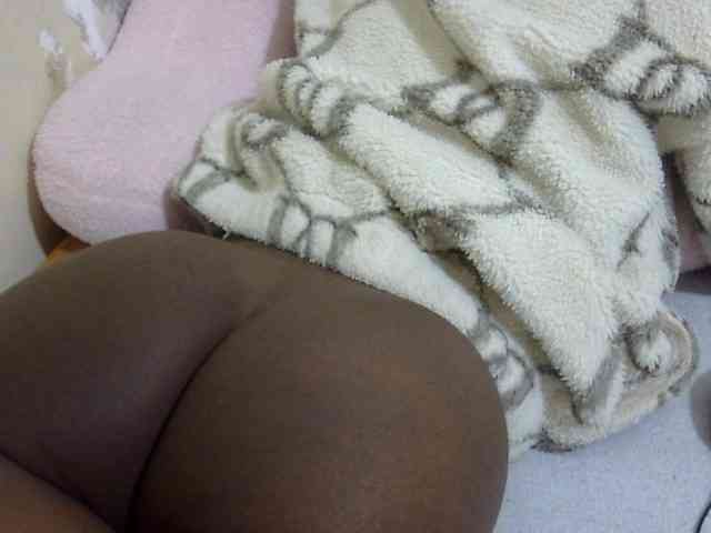Cuteavril webcam