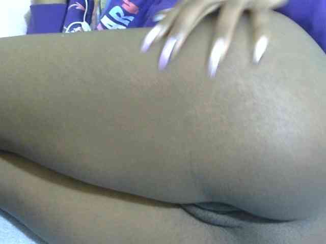 Cuteavril webcam
