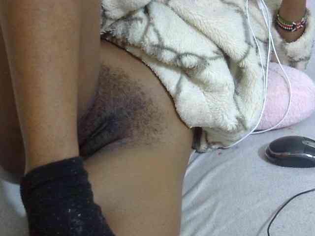 Cuteavril webcam