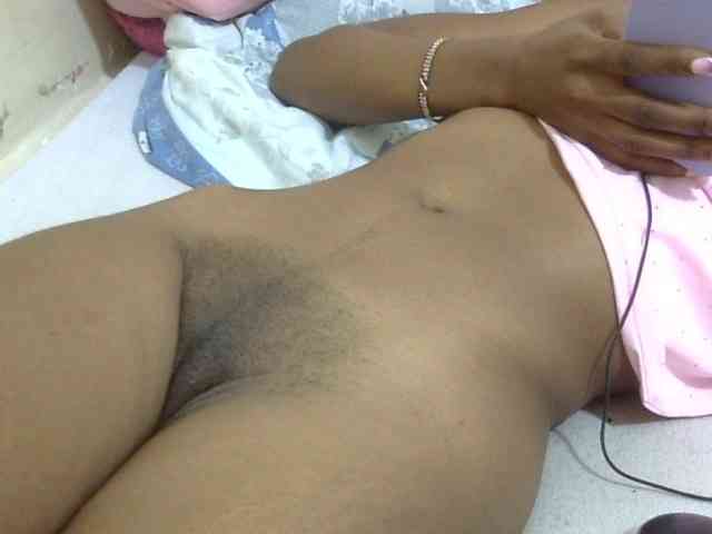 Cuteavril webcam
