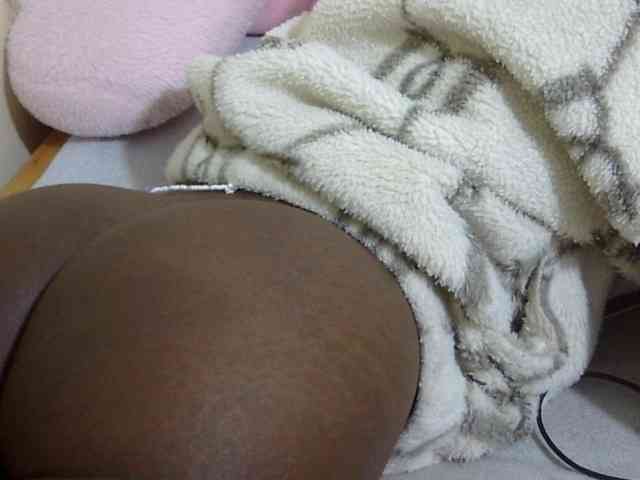 Cuteavril webcam