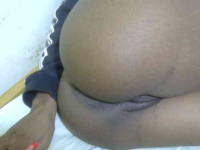 Cuteavril webcam