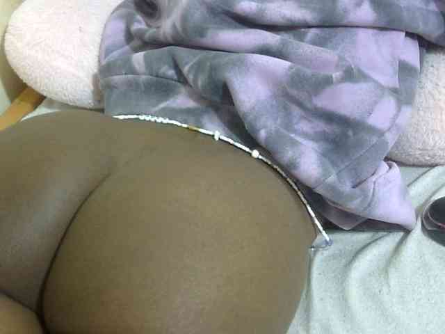 Cuteavril webcam