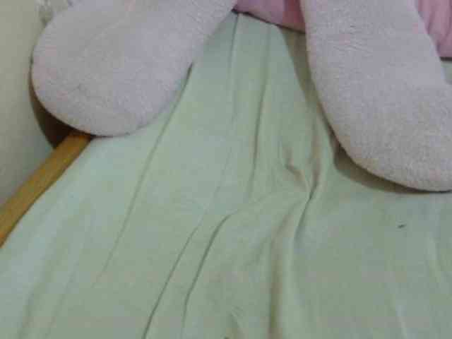 Cuteavril webcam