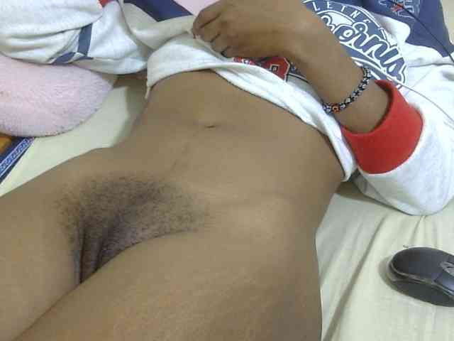 Cuteavril webcam