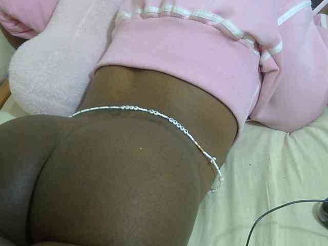 Cuteavril webcam