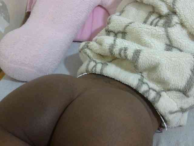 Cuteavril webcam