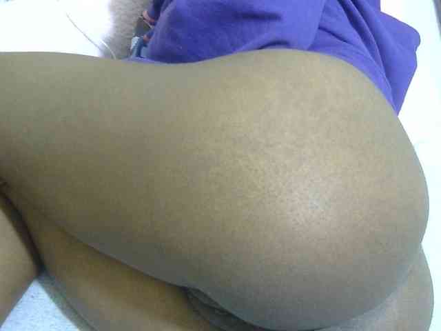 Cuteavril webcam