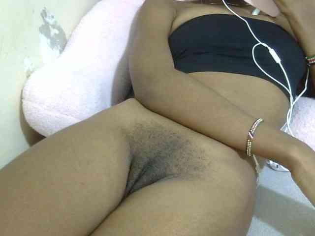Cuteavril webcam