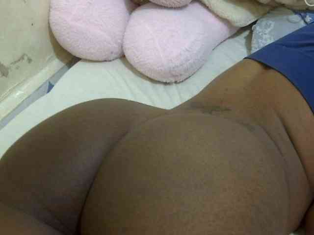 Cuteavril webcam