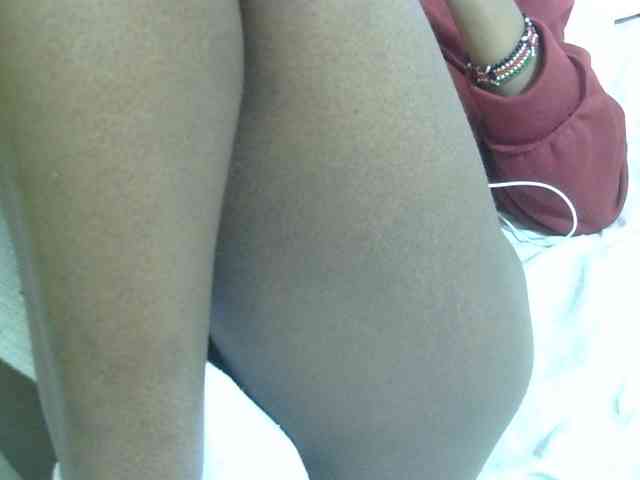 Cuteavril webcam